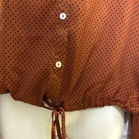 Suzy Shier silky Brown and black Polka Dot Button Down Shirt, size Xl - Picture 7 of 10